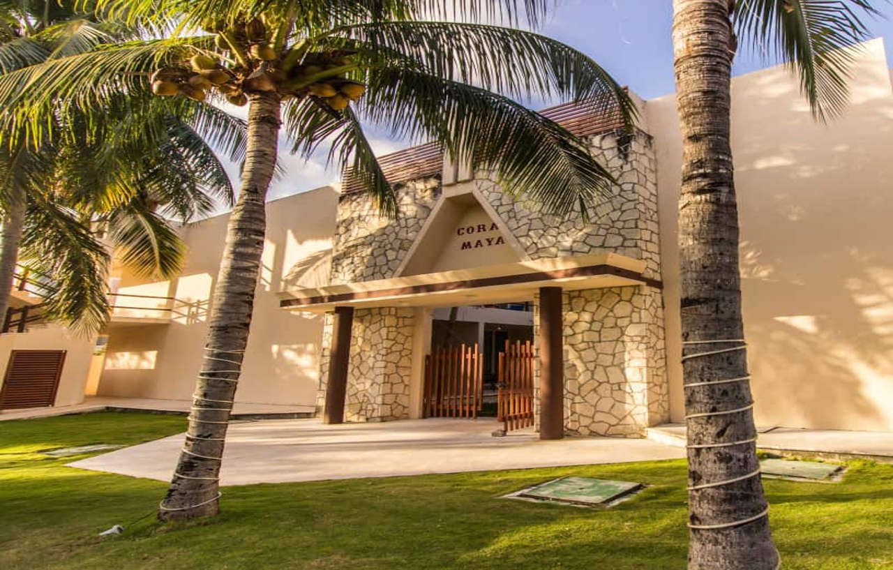 Coral Maya Stay Suites Puerto Aventuras Buitenkant foto