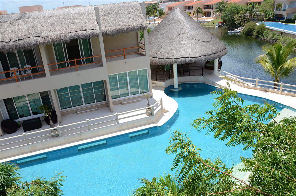 Coral Maya Stay Suites Puerto Aventuras Buitenkant foto